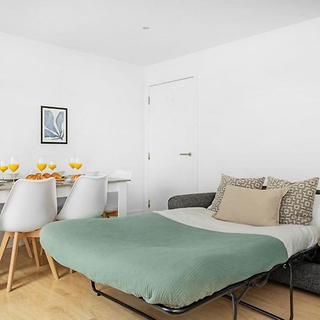 King'S Cross - 2Br With Terrace - Cityapartmentstay London Exterior foto